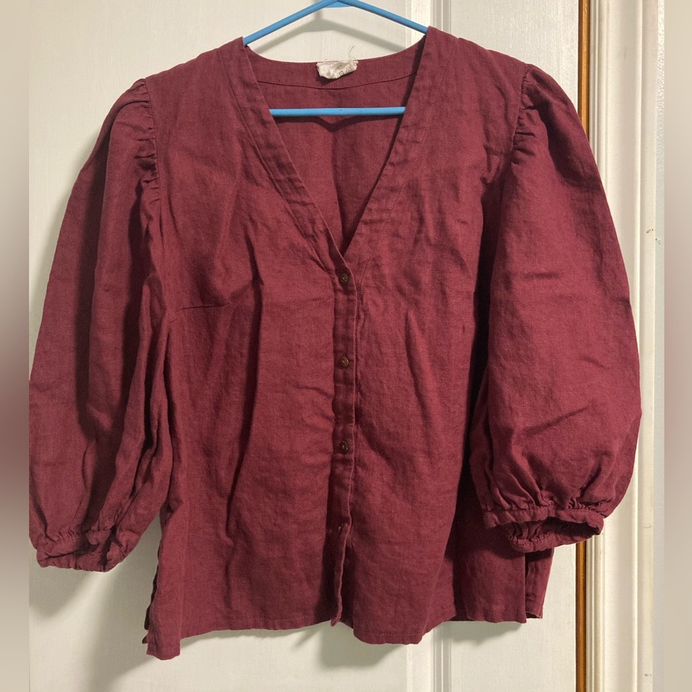 SOLD NOT AVAILABLE
Linen Handmade Studio Puff Sleeve top